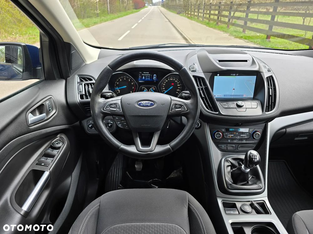 Ford Kuga 1.5 EcoBoost 2x4 Titanium - 5