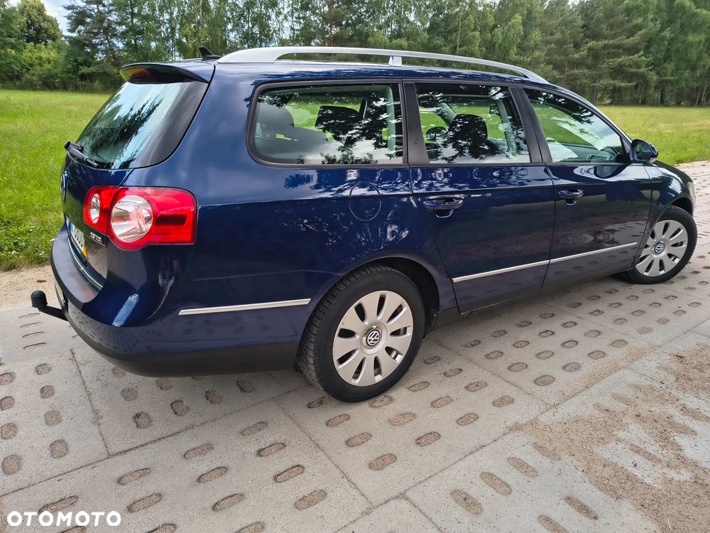 Volkswagen Passat 2.0 TDI BlueMotion Technology Comfortline - 4