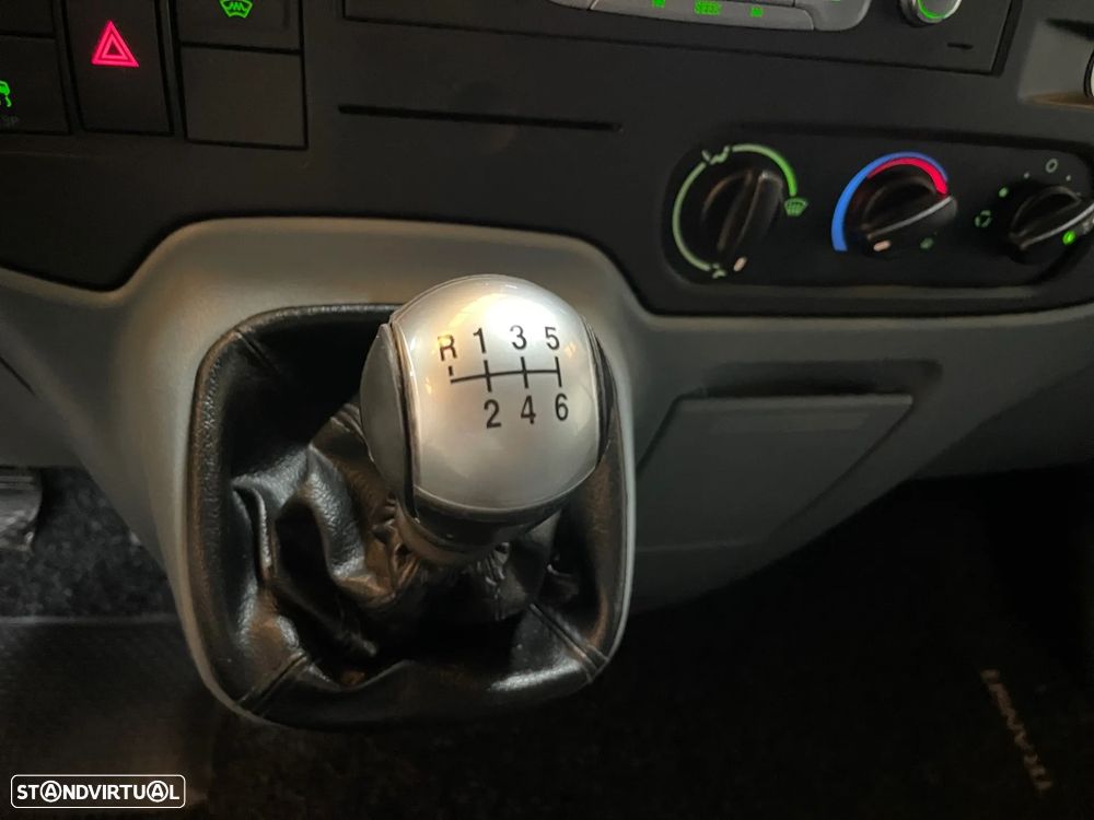 Ford TRANSIT - 13