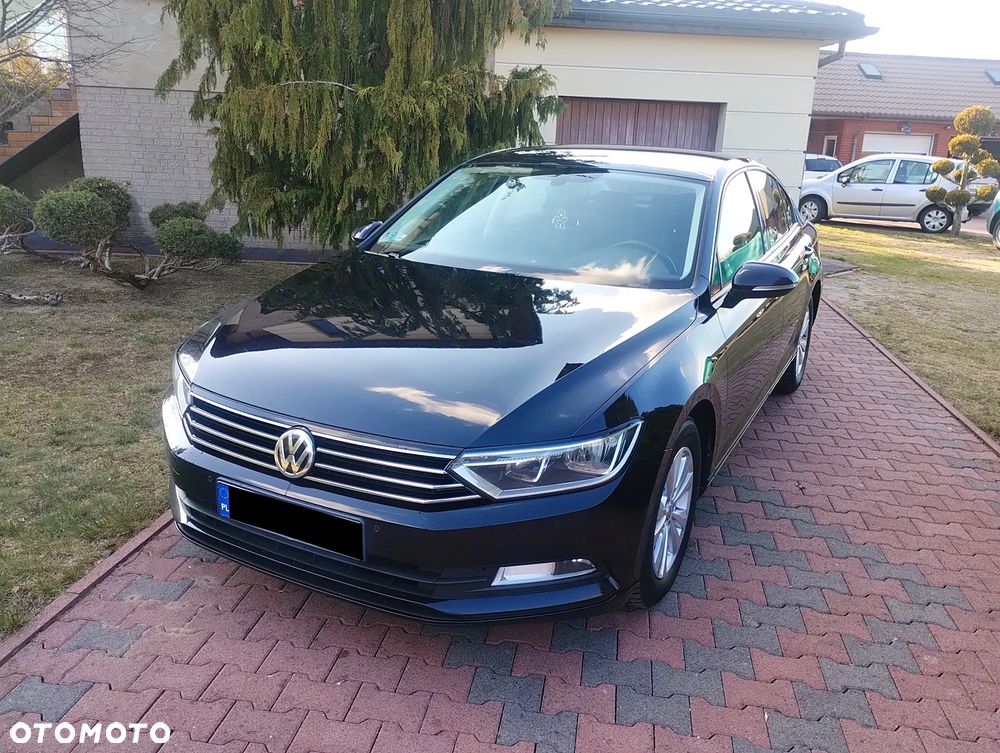 Volkswagen Passat - 4