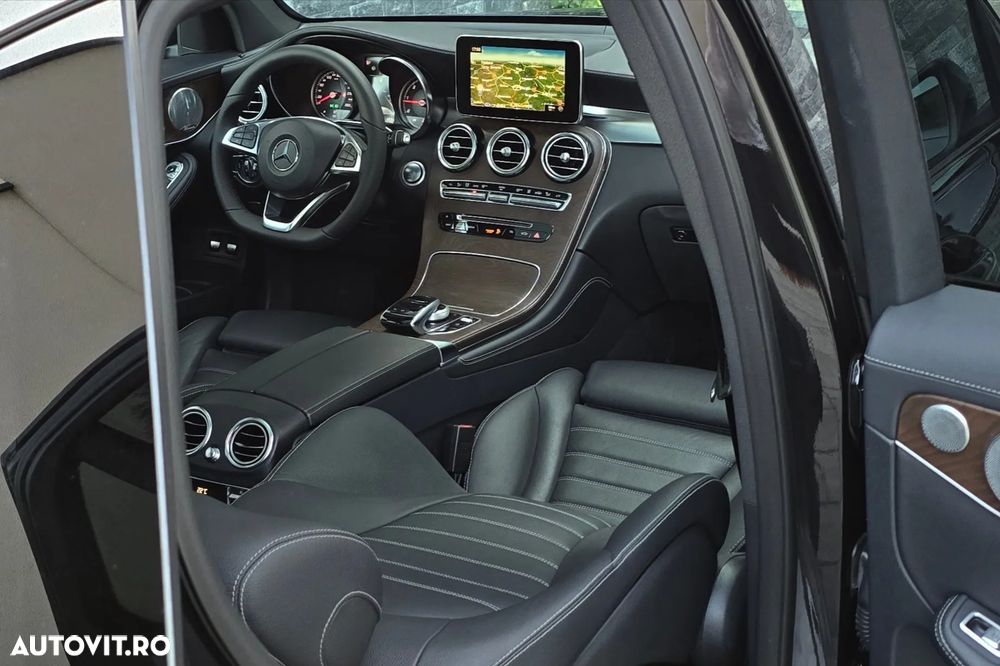 Mercedes-Benz GLC 220 d 4MATIC 9G-TRONIC AMG Line - 23