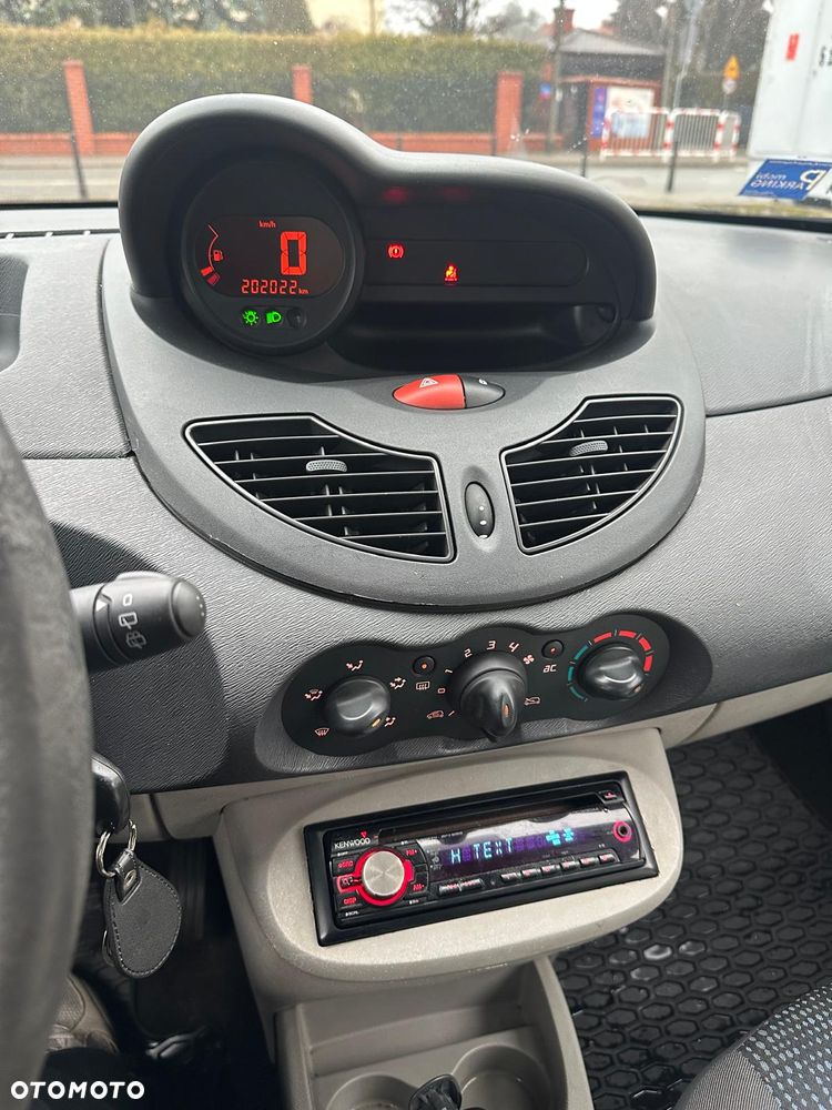 Renault Twingo 1.2 LEV 16V 75 eco2 - 16