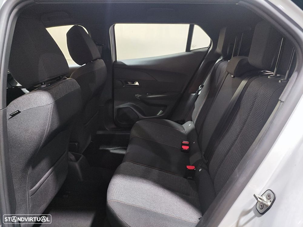 Peugeot 2008 1.2 PureTech Style - 30