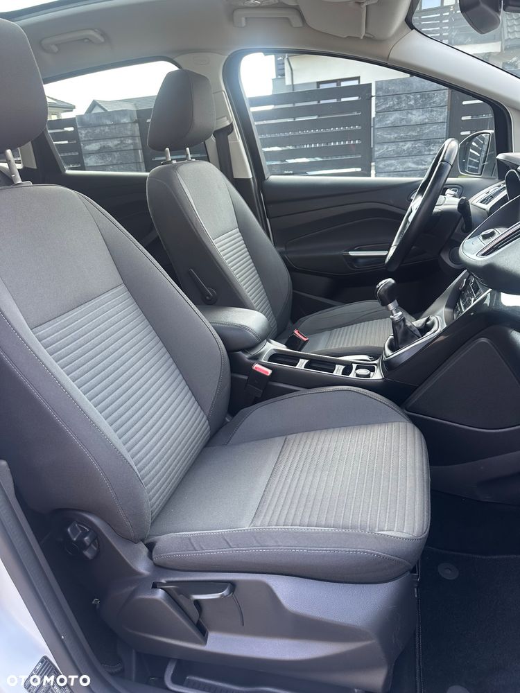 Ford C-MAX 1.5 TDCi Titanium - 4