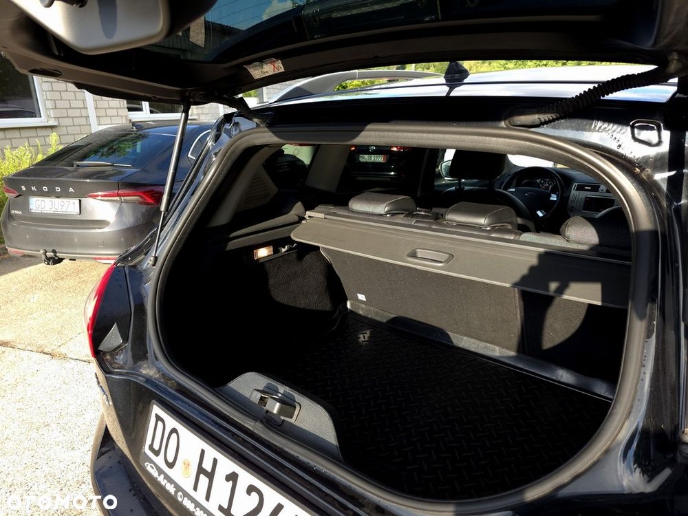 Ford Kuga 2.0 TDCi Titanium - 34