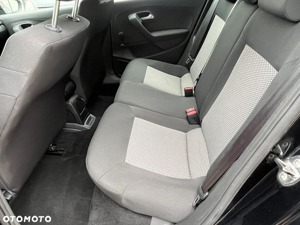 Volkswagen Polo - 15