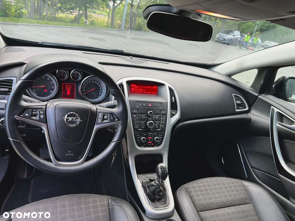 Opel Astra 1.6 T Sport - 10
