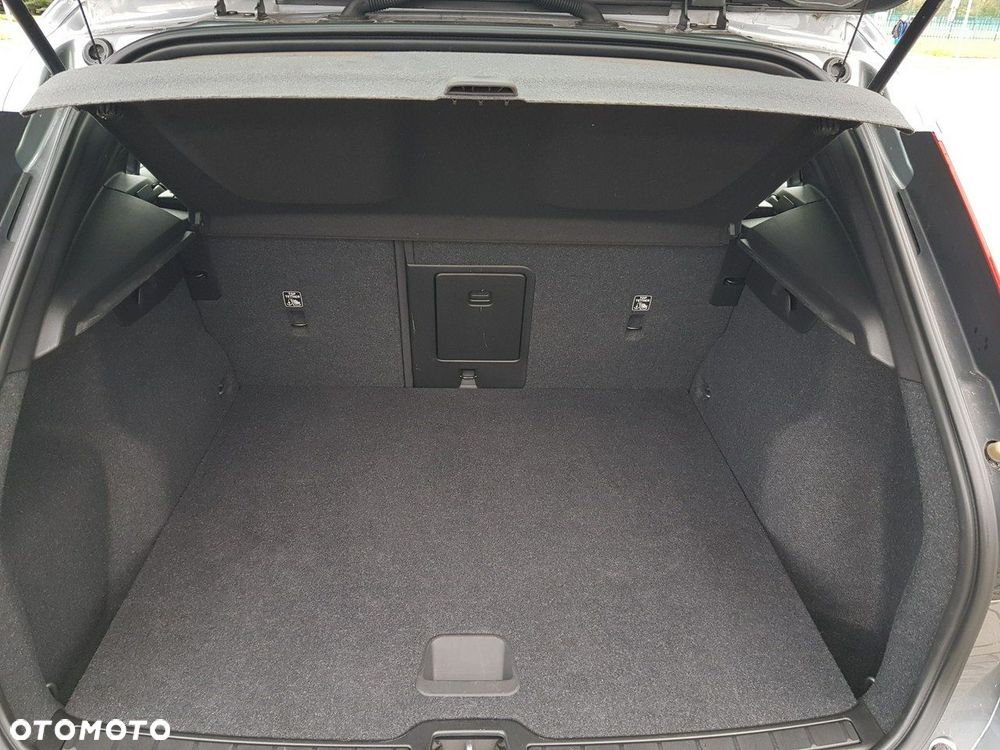 Volvo XC 40 T4 Momentum - 13