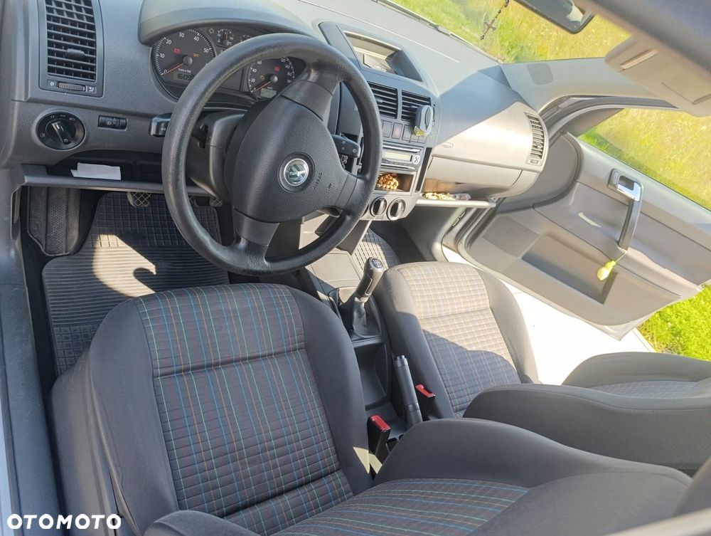 Volkswagen Polo 1.4 Tour - 10