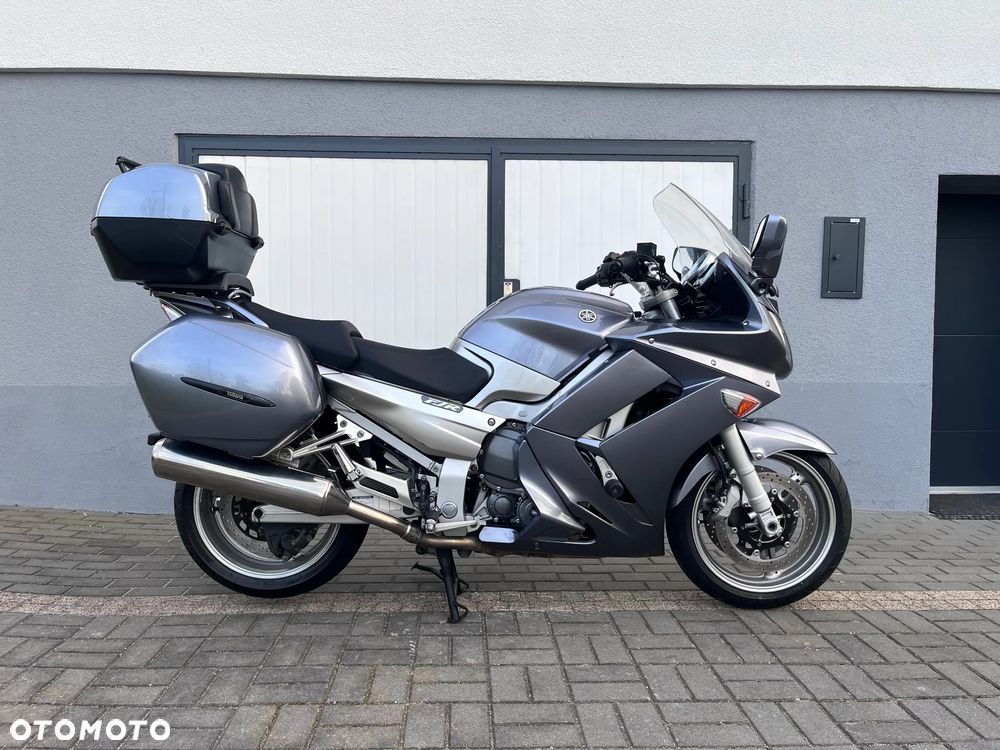 Yamaha FJR - 3