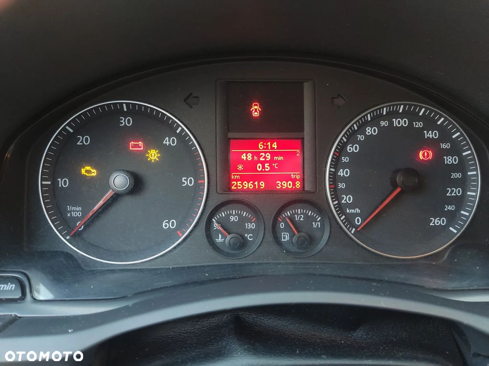 Volkswagen Golf - 11