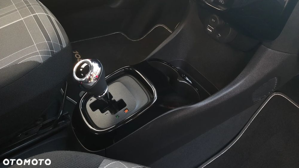 Peugeot 108 VTI 68 ETG5 Top Allure - 32