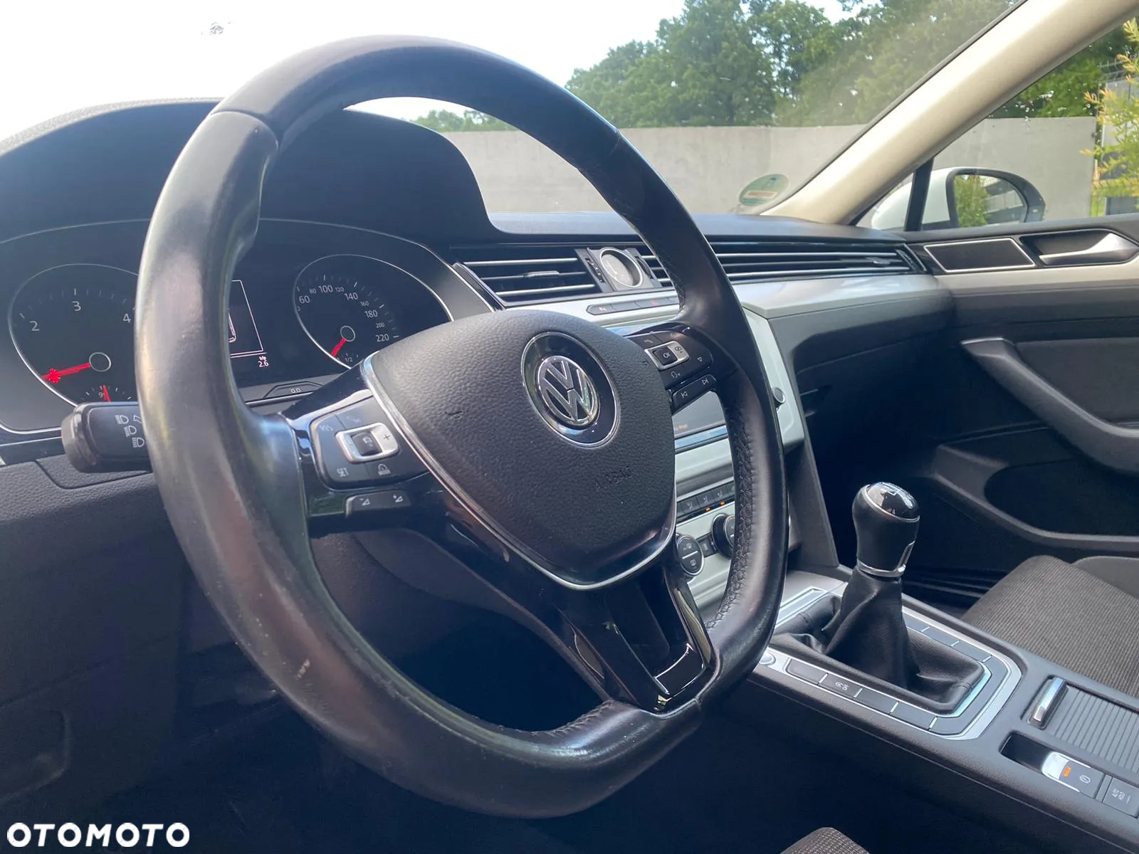 Volkswagen Passat Variant 2.0 TDI (BlueMotion Technology) Comfortline - 14
