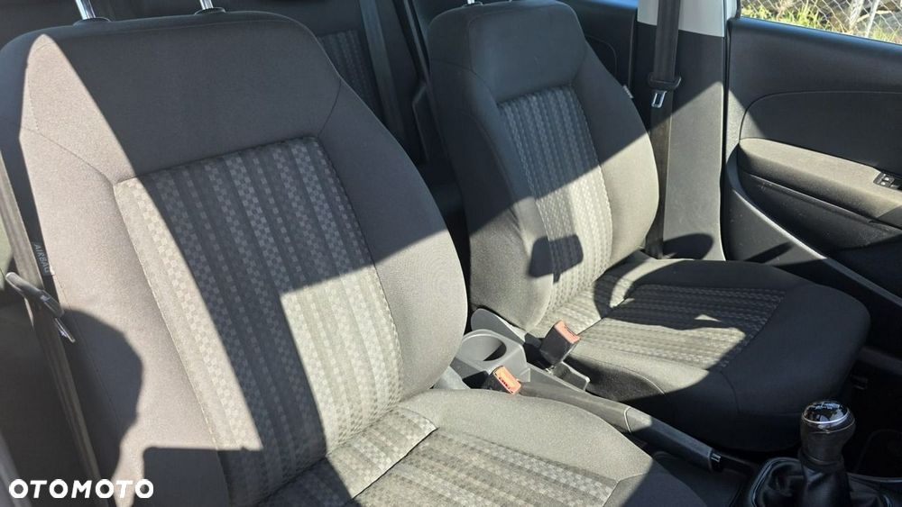 Volkswagen Polo - 15