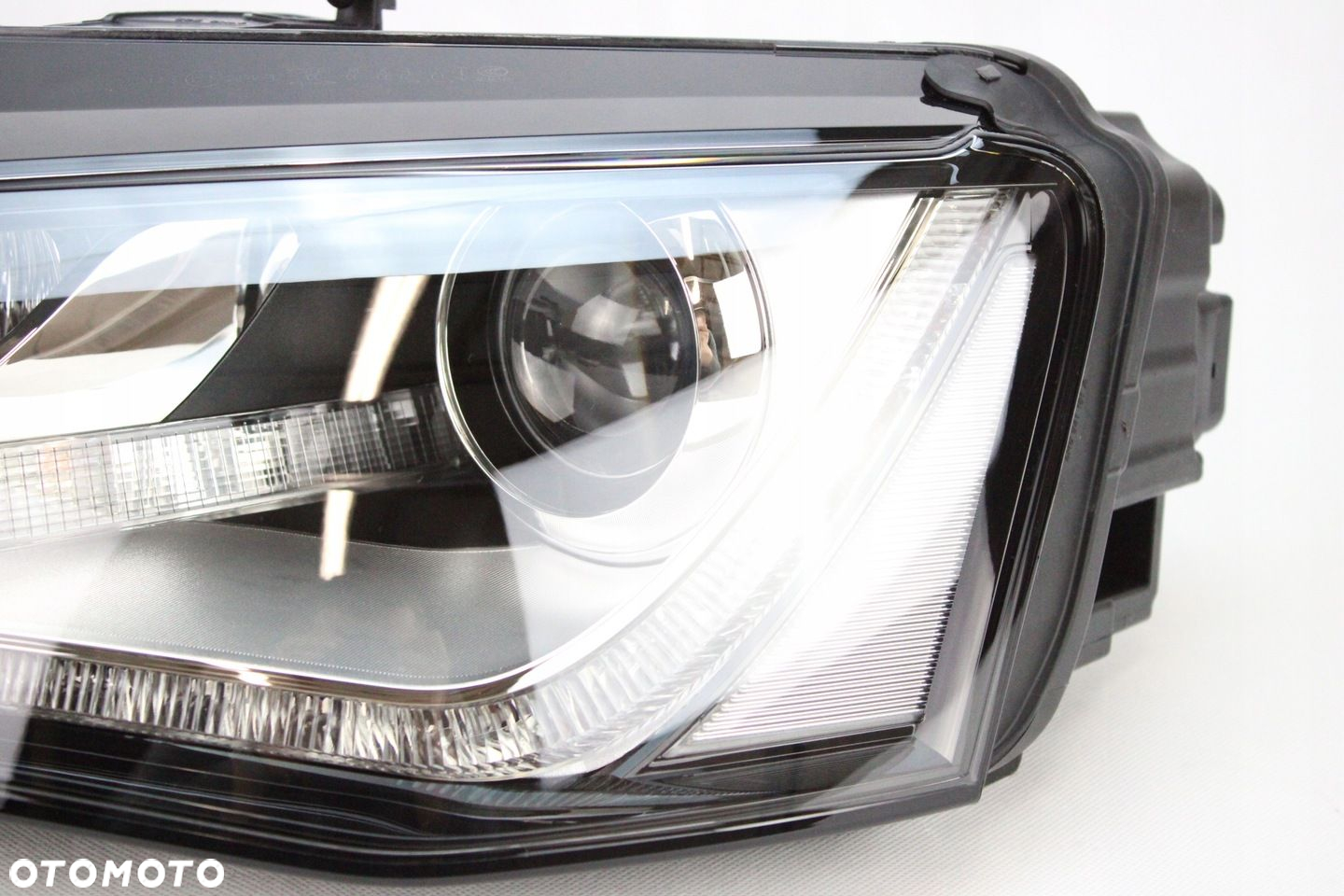 NOWA ORG LAMPA LEWY PRZÓD XENON LED AUDI A8 D4 4H0941029AE - 3
