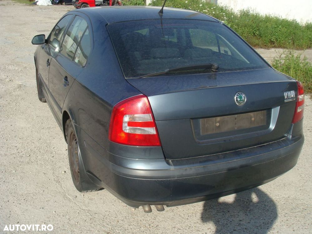 BARA SPATE SKODA OCTAVIA 2 HATCHBACK - 2