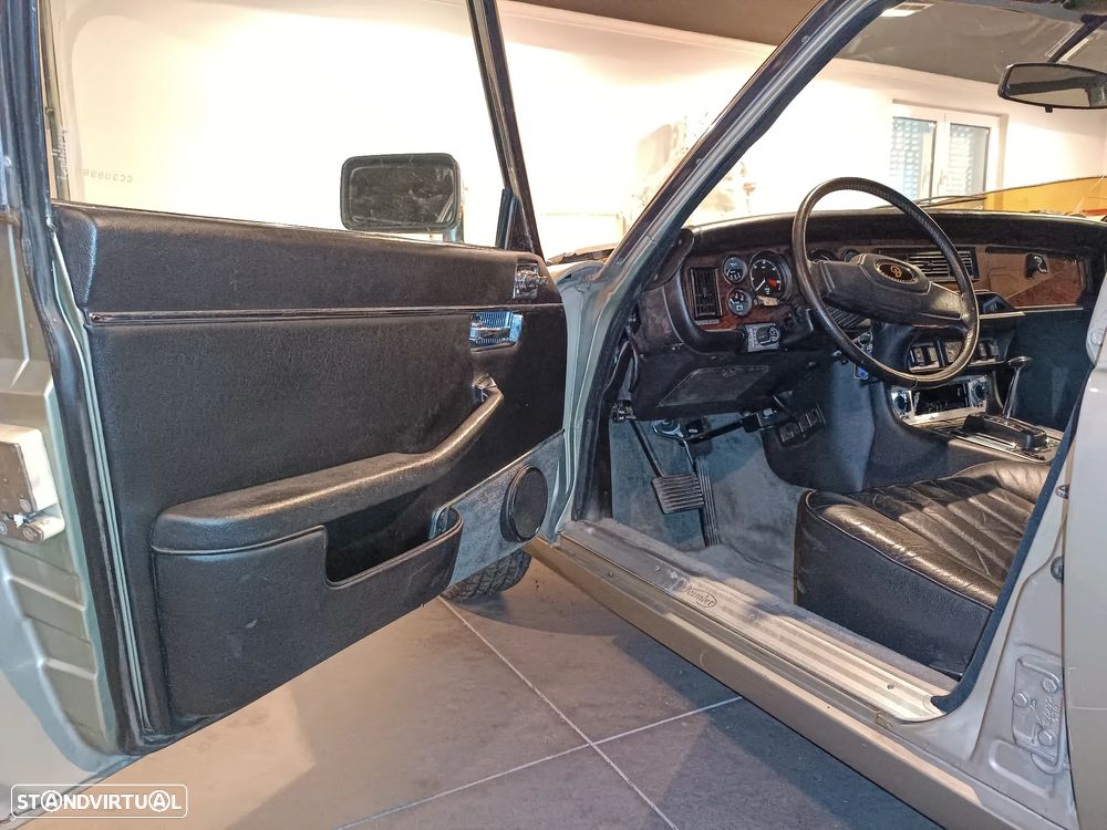 Daimler Sovereign - 14