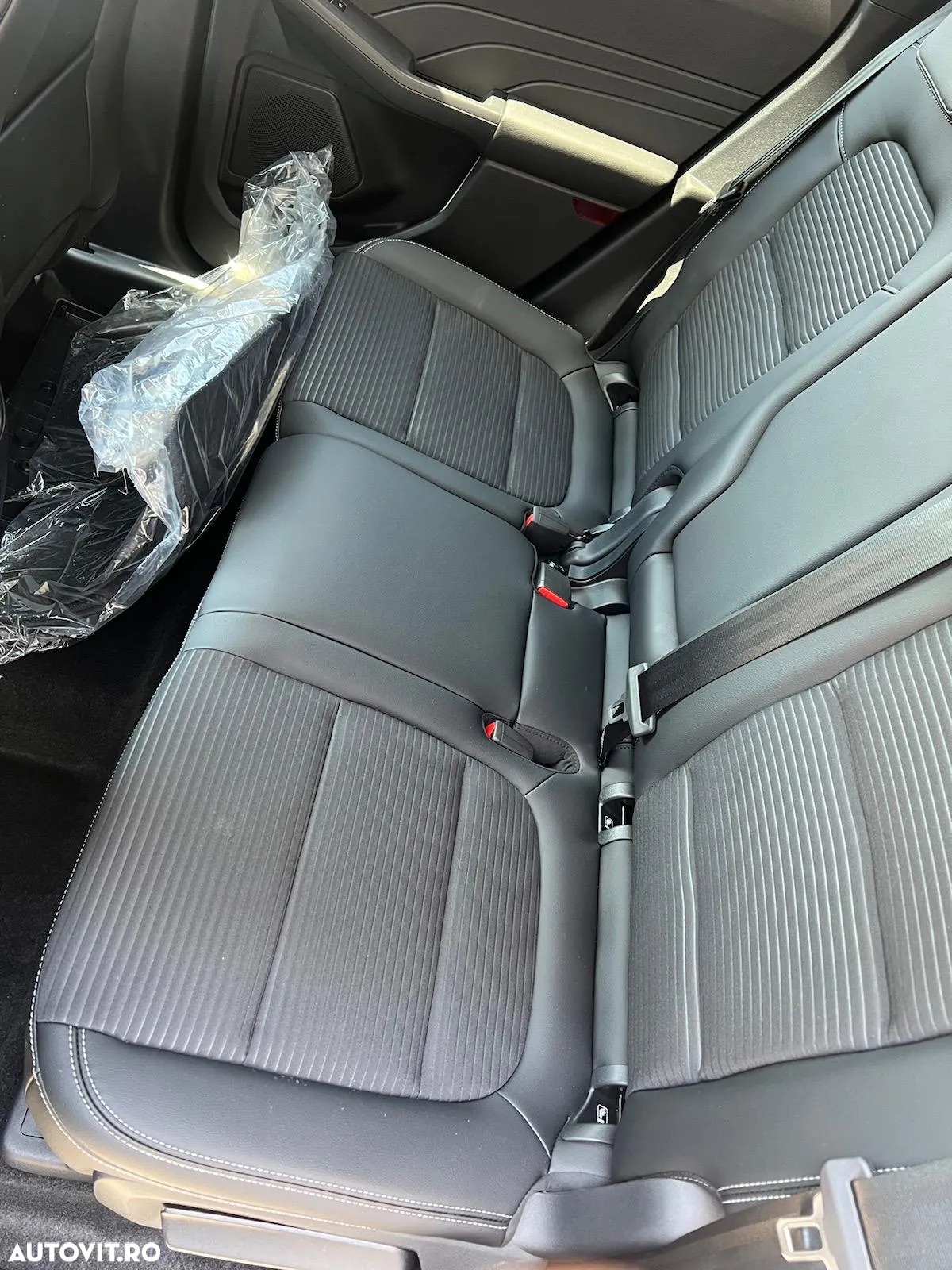 Ford Kuga - 8