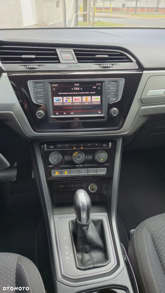 Volkswagen Touran 1.6 TDI SCR BlueMotion Technology DSG Comfortline - 8