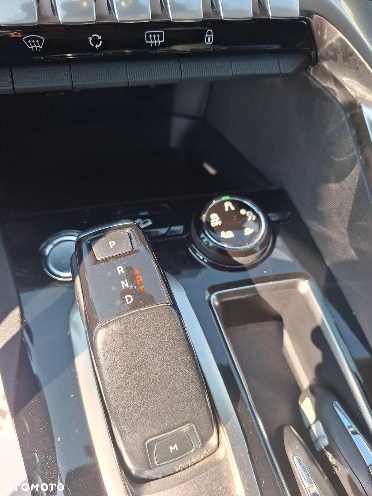 Peugeot 3008 1.2 PureTech GPF Crossway S&S EAT8 - 23