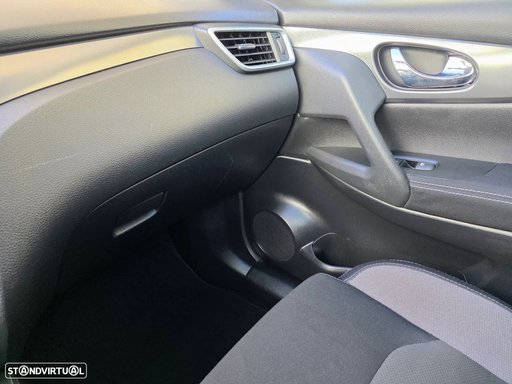 Nissan Qashqai 1.5 dCi N-Connecta Led - 39