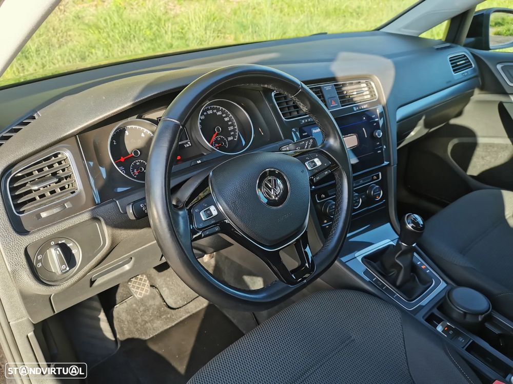 VW Golf Variant 1.6 TDi Confortline - 8