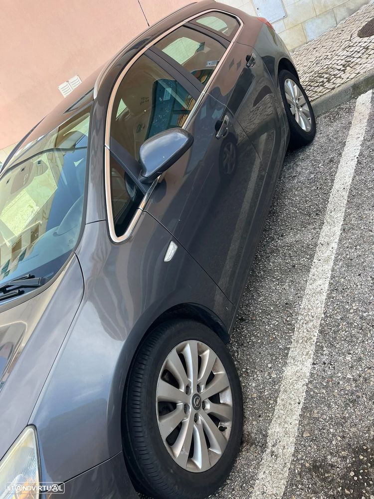 Opel Astra 1.7 CDTI Cosmo Start/Stop - 4