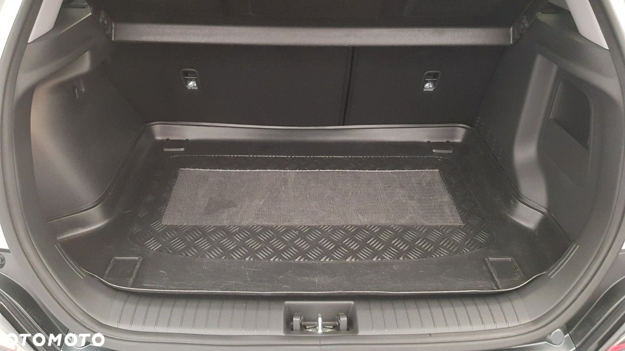 Hyundai Kona - 23