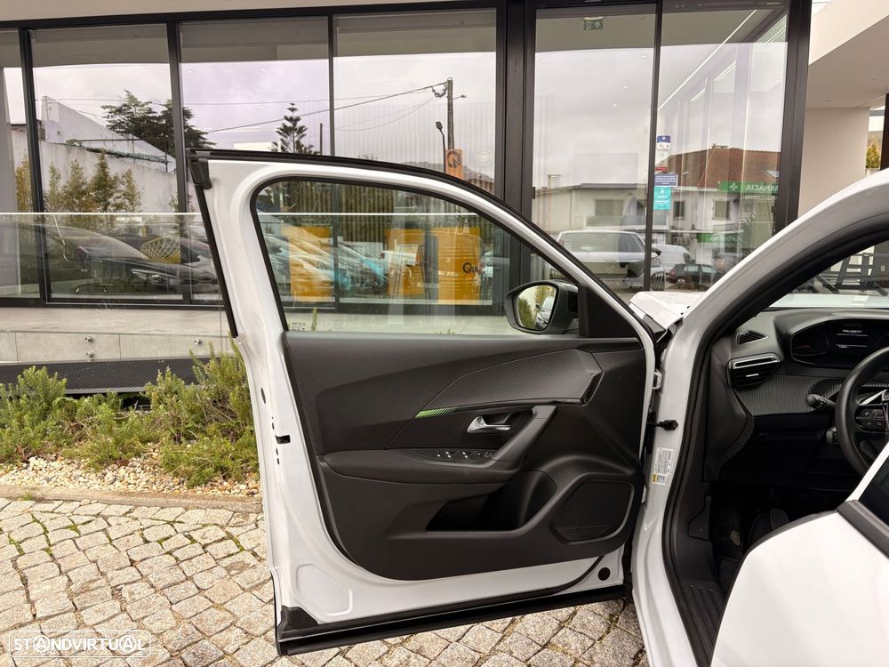 Peugeot 2008 1.2 PureTech Active Pack - 19