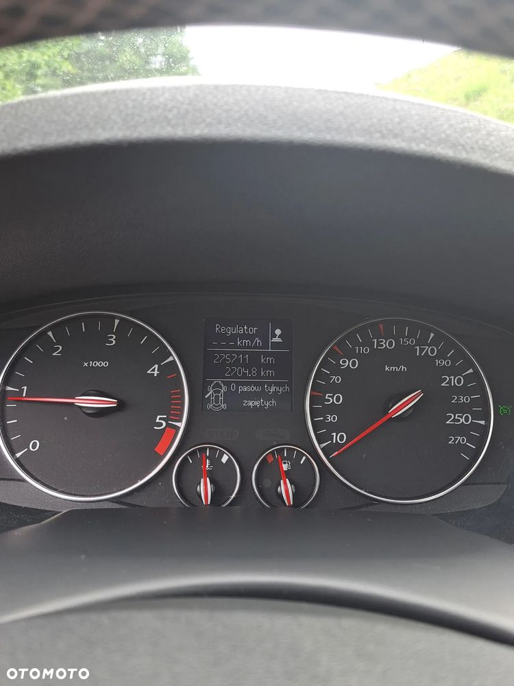 Renault Laguna ENERGY dCi 130 FAP Start & Stop Bose Edition - 8
