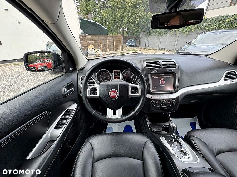 Fiat Freemont 2.0 Multijet Lounge AWD - 26