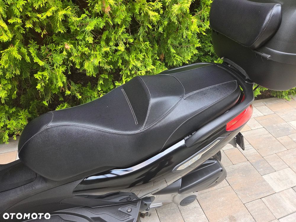 Piaggio X7 - 21