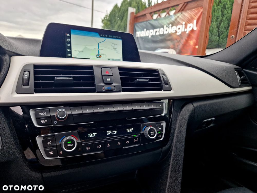BMW Seria 3 318d M Sport - 13