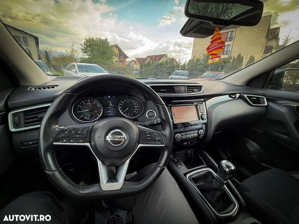 Nissan Qashqai 1.3 DIG-T TEKNA - 10