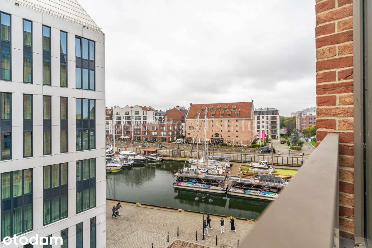 Nowy apartament z widokiem na marinę