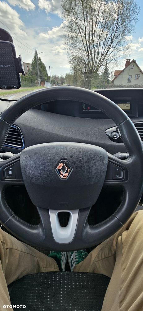 Renault Scenic 1.9 dCi Emotion - 9