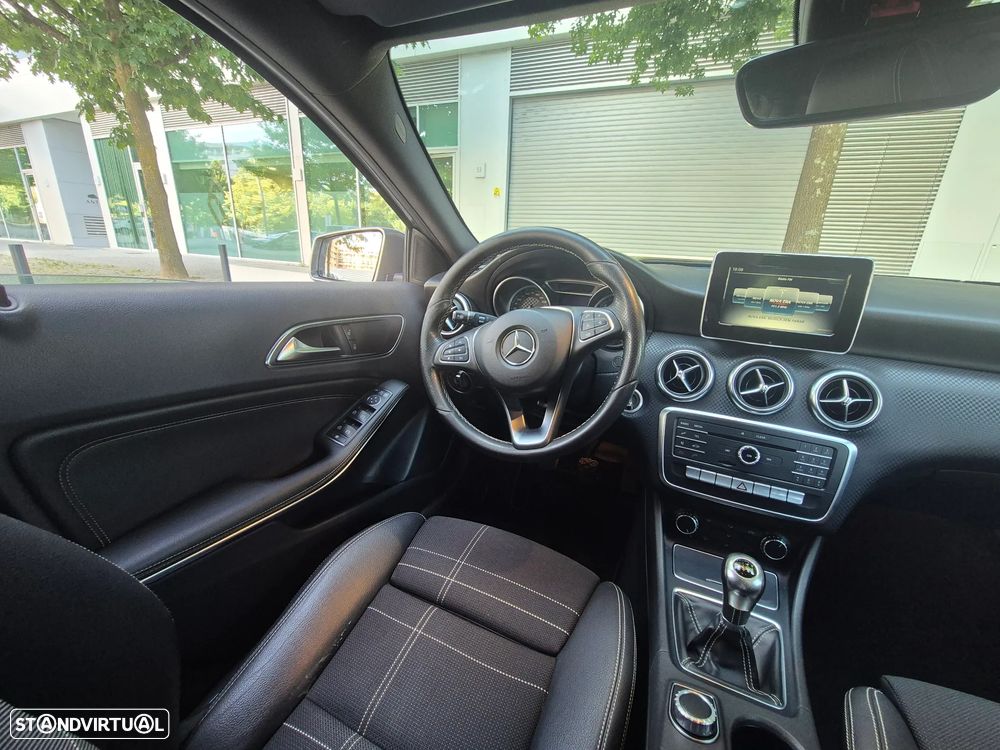 Mercedes-Benz A 180 Urban - 11