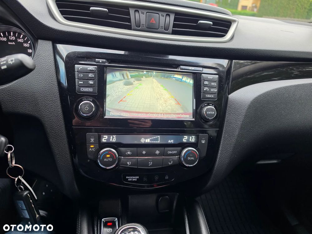 Nissan Qashqai 1.2 DIG-T N-Vision - 11