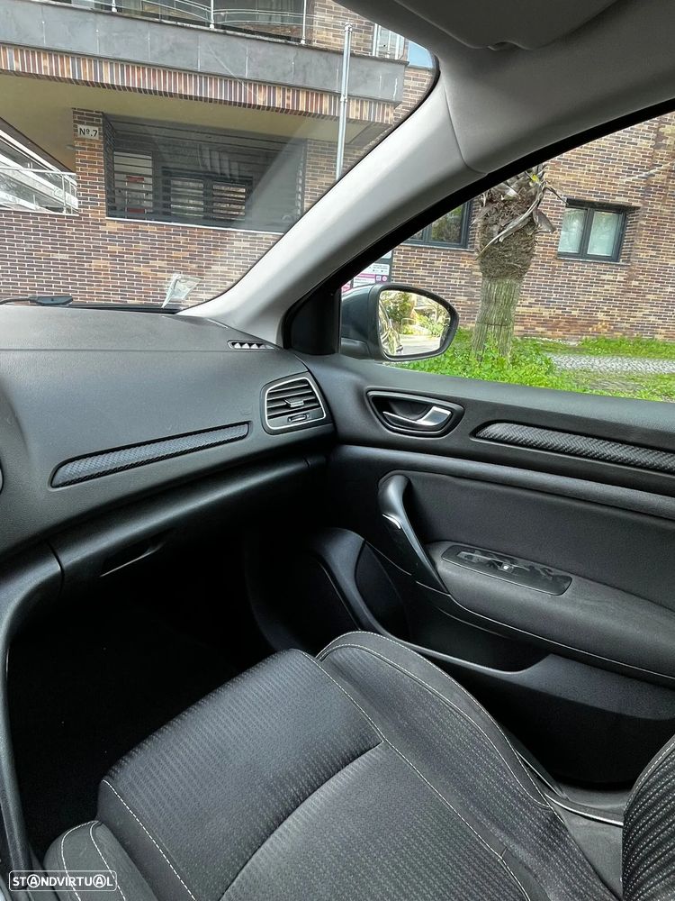 Renault Mégane ENERGY dCi 110 EDC INTENS - 13