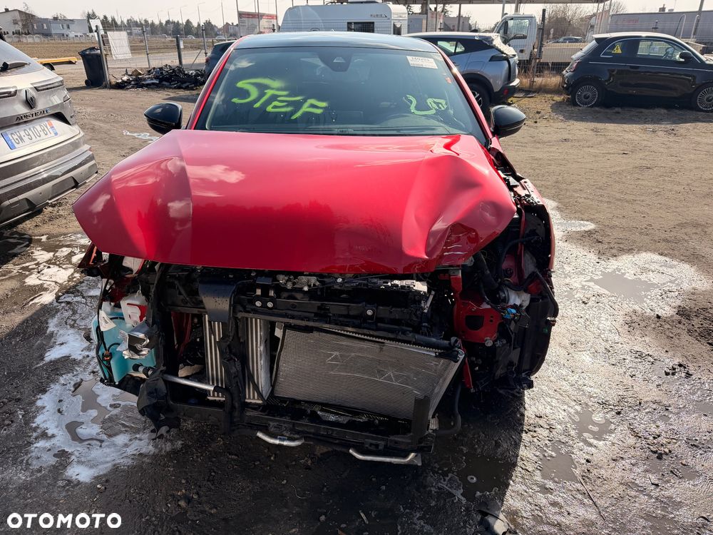 Peugeot 208 1.2 mHEV GT - 5