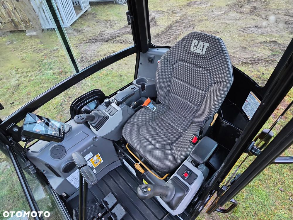 Caterpillar 301.8 - 23