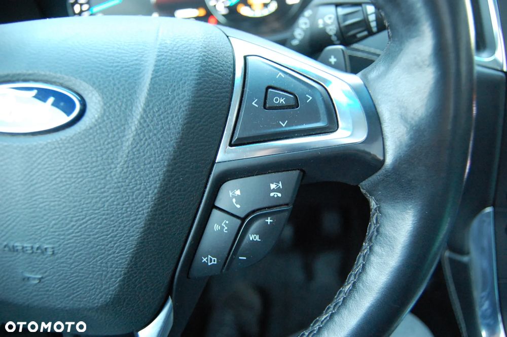 Ford Edge 2.0 EcoBlue Bi-Turbo 4x4 Vignale - 35