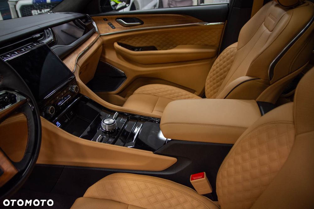 Jeep Grand Cherokee - 6