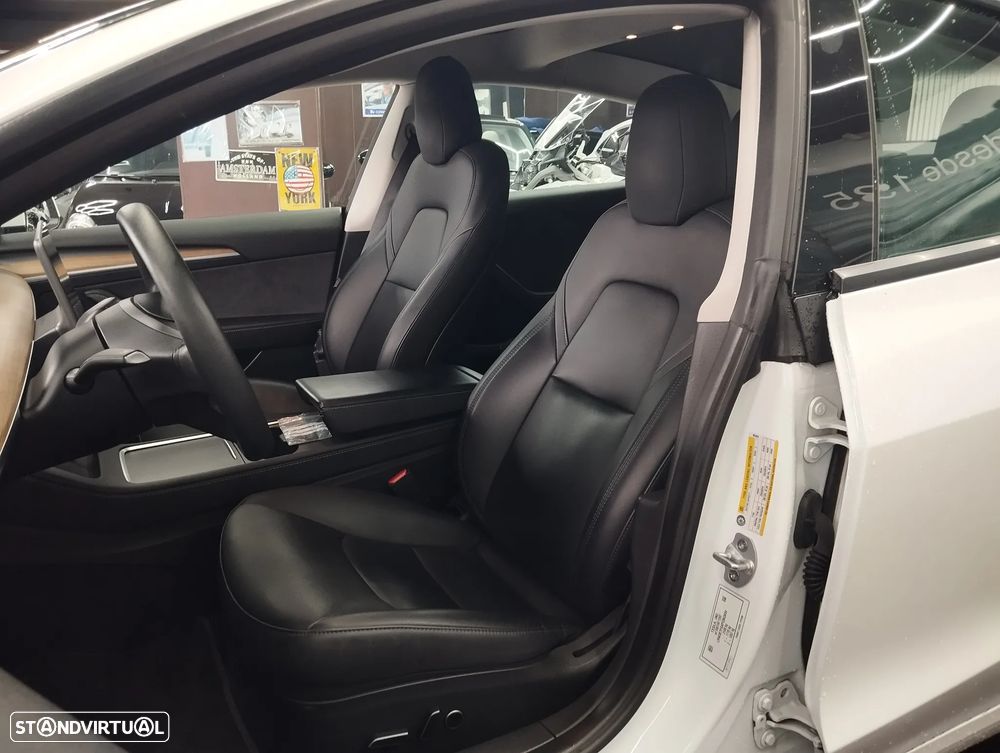 Tesla Model 3 Long Range Tração Traseira - 22