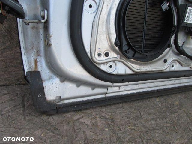 Audi A8 D3 lift Drzwi prawy przód przednie lak. LX7W - 8