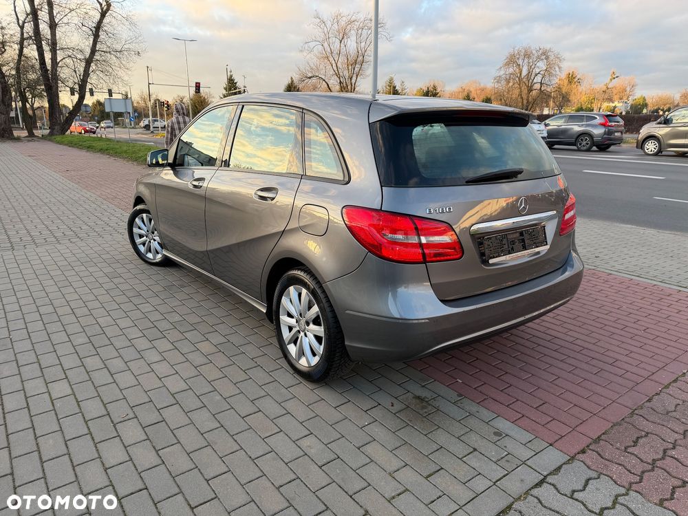 Mercedes-Benz Klasa B 180 BlueEFFICIENCY Edition - 22