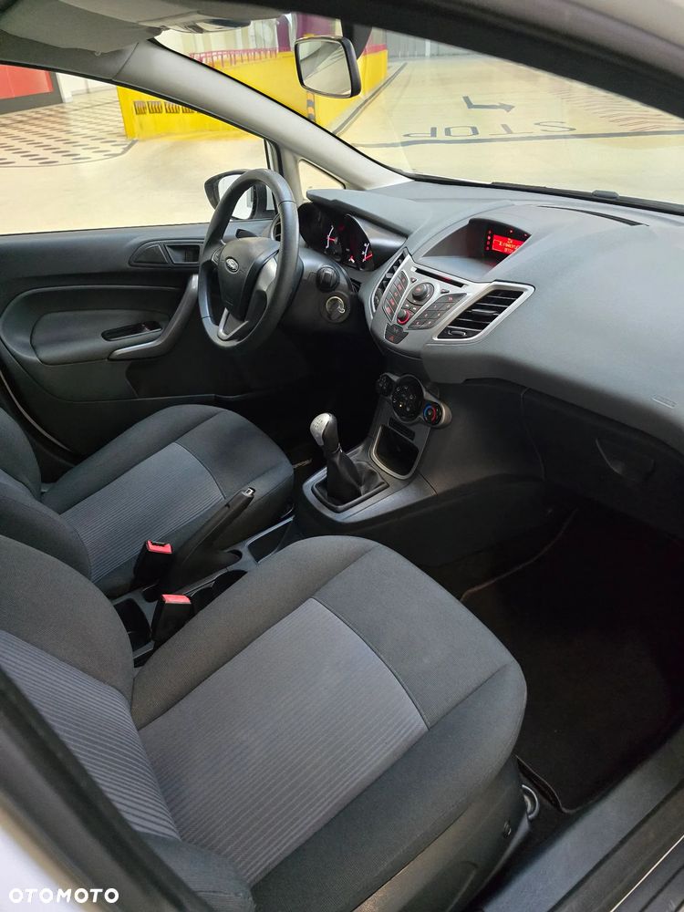 Ford Fiesta 1.25 Titanium - 9