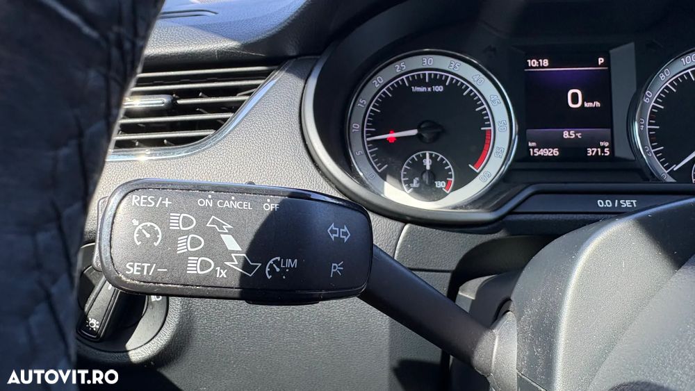 Skoda Octavia 2.0 TDI 4X4 DSG Style - 18