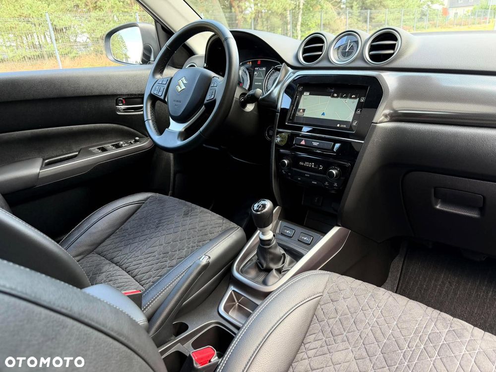 Suzuki Vitara 1.4 Boosterjet SHVS Premium 2WD - 31