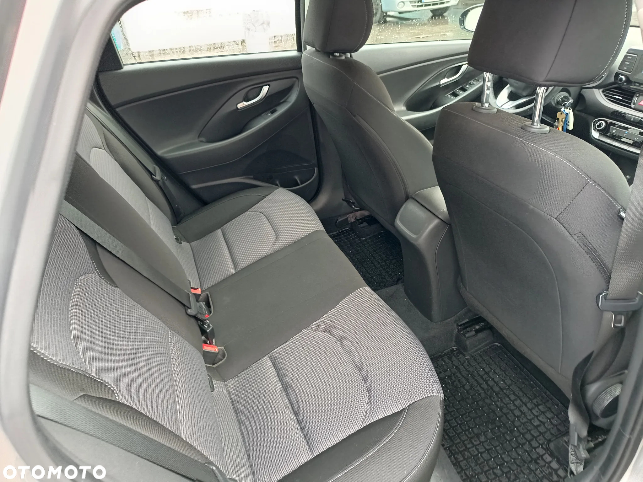 Hyundai i30 1.5 DPI Classic + - 37